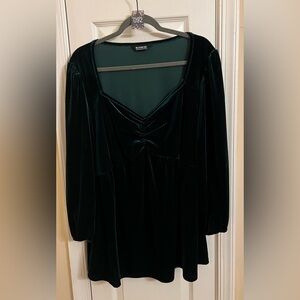 BloomChic Emerald Velvet Long Sleeve Top